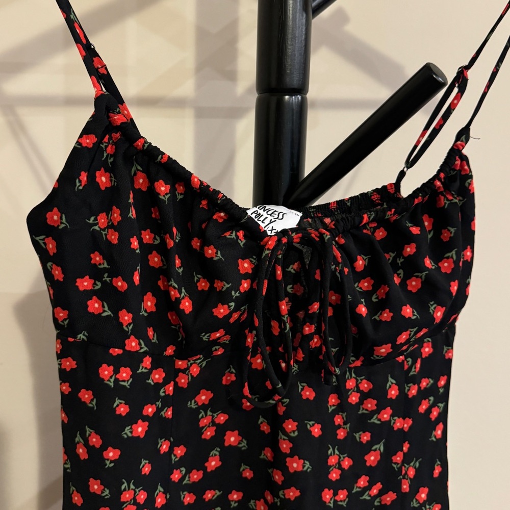 Princess Polly size 4 US floral dress